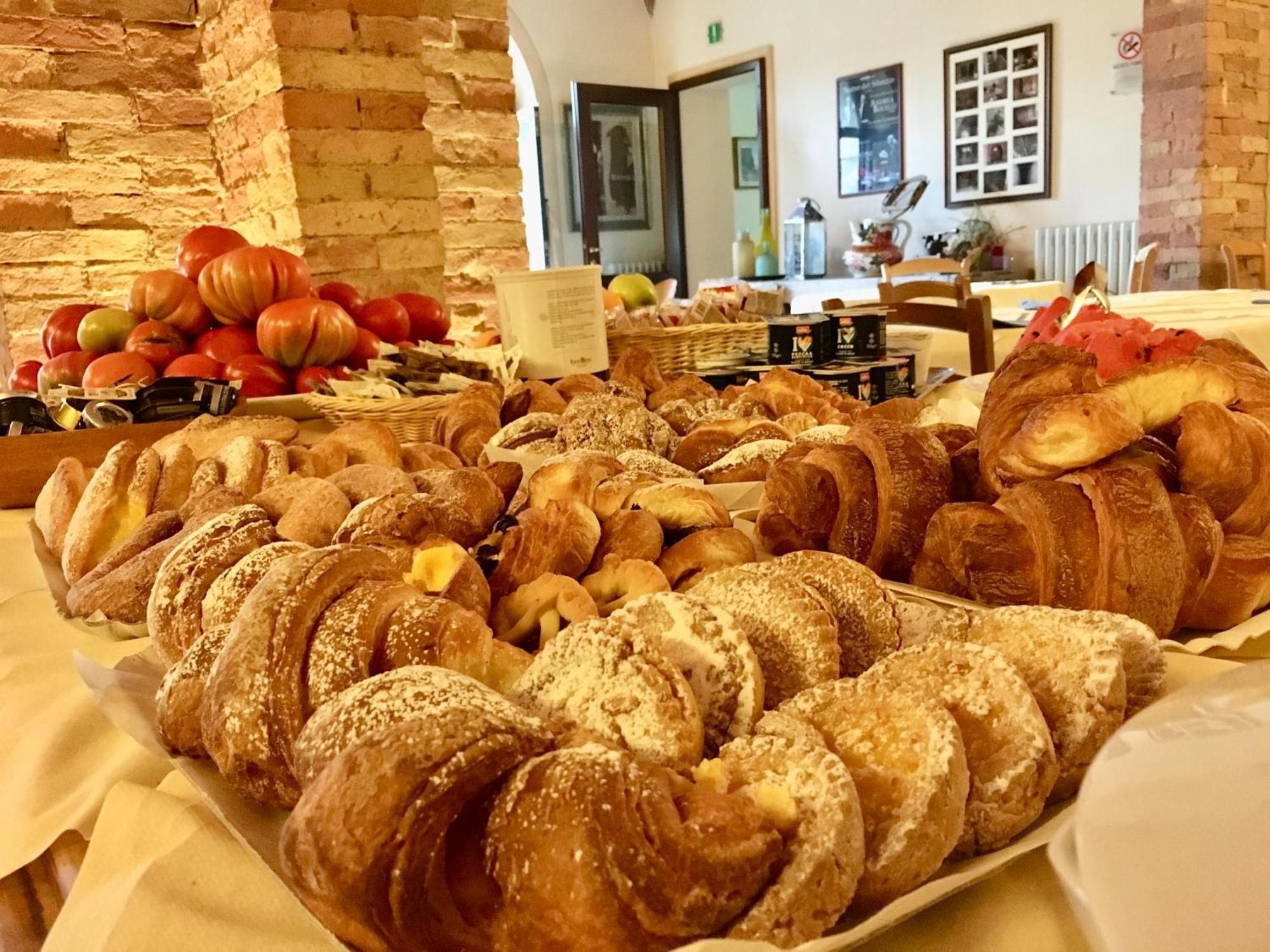 Le Vecchie Cantine Otel Chianni Dış mekan fotoğraf